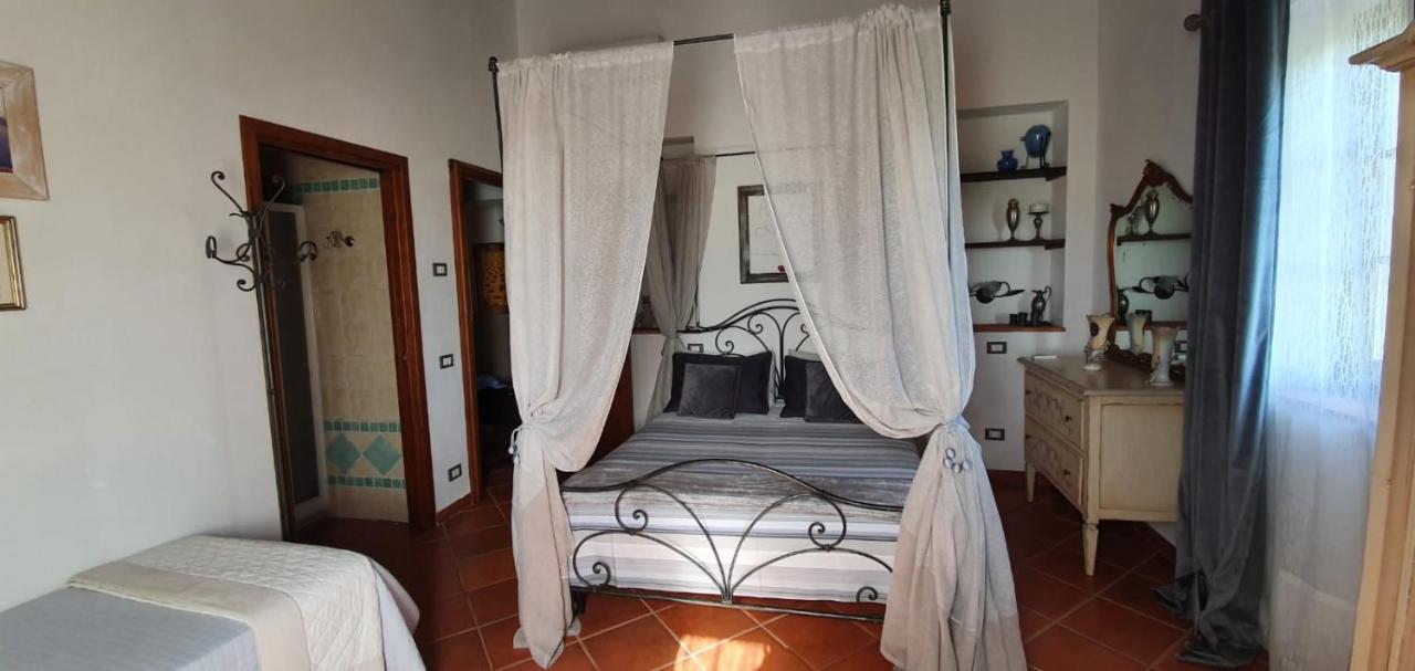 Bed And Breakfast Casale Del Sole カステッリーナ・マリッティマ エクステリア 写真