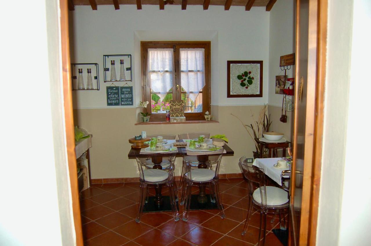 Bed And Breakfast Casale Del Sole カステッリーナ・マリッティマ エクステリア 写真