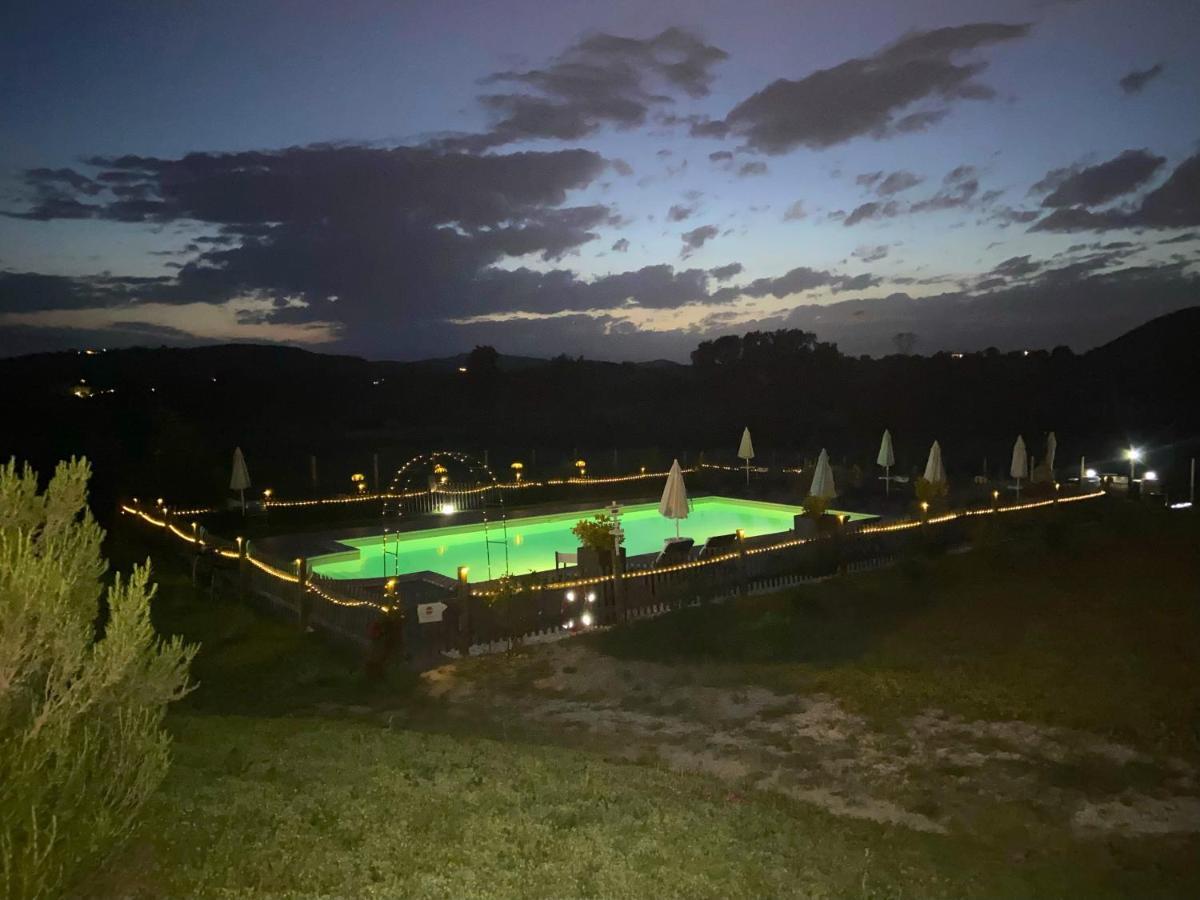 Bed And Breakfast Casale Del Sole カステッリーナ・マリッティマ エクステリア 写真