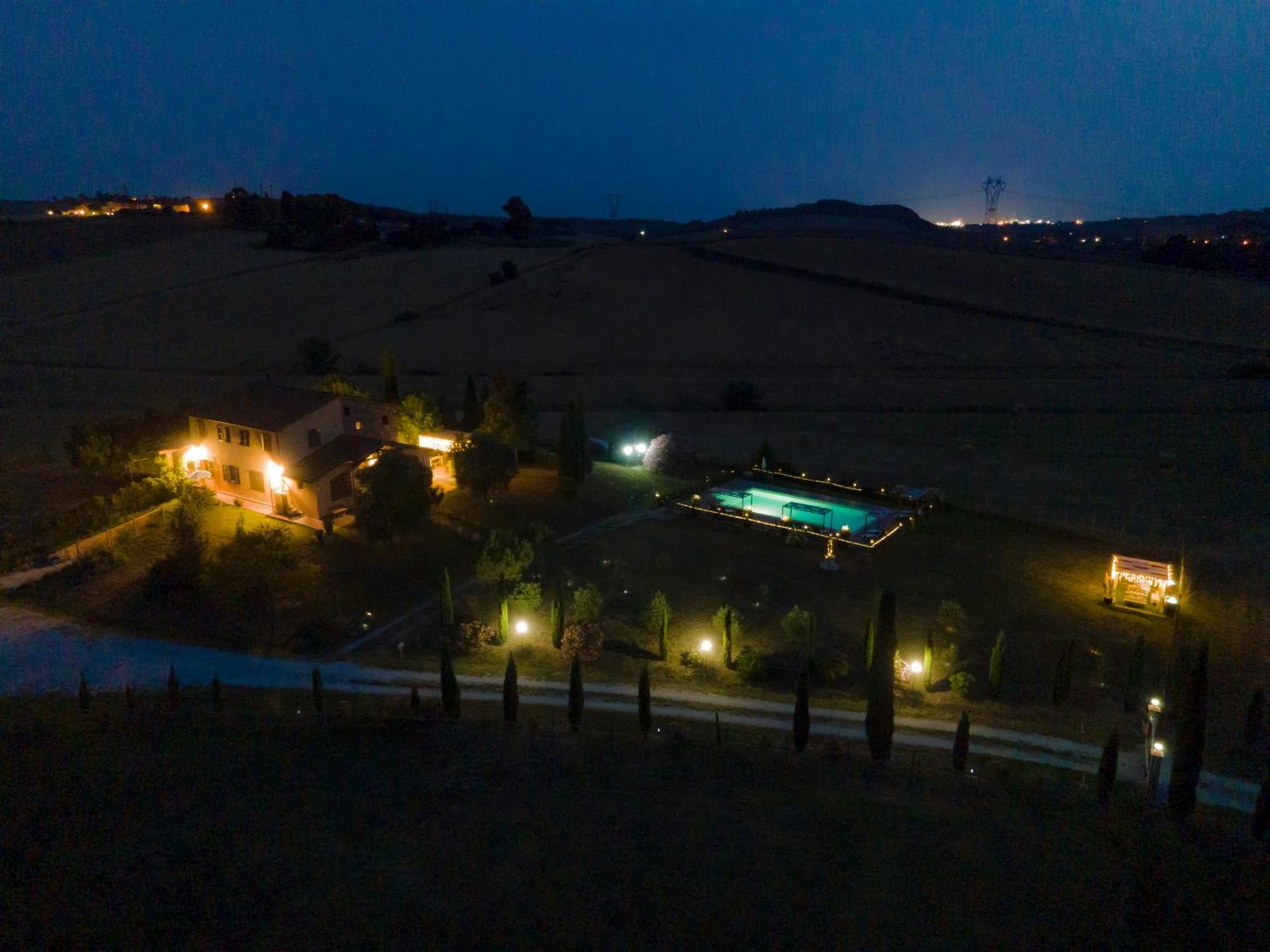 Bed And Breakfast Casale Del Sole カステッリーナ・マリッティマ エクステリア 写真